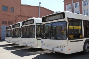 Минск с регионами получил почти 400 новых автобусов МАЗ с кондиционерами