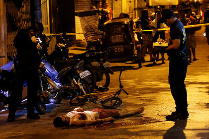 Президент Филиппин потребовал убивать только крупных наркоторговцев