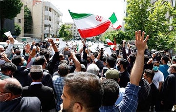 В Иране проходят масштабные протесты из-за нехватки воды