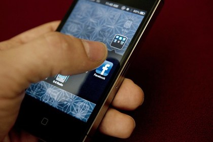 Почти 86 процентов пользователей заходили на Facebook с мобильных