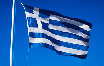 Греция на праздники сократит карантин для туристов