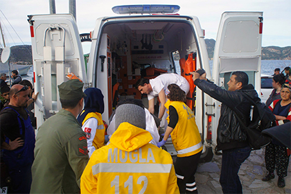 В результате аварии автобусов в Турции погибли шесть человек