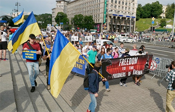 В Киеве прошел марш за освобождение украинских заключенных в РФ