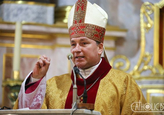 Епископ Кособуцкий назвал наглой ложью и плевком в костел слова Лукашенко о Кондрусевиче