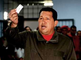 Уго Чавес получил право на пожизненное президентство