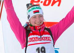 Дарья Домрачева победила в спринте в Оберхофе