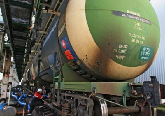 Беларусь перенаправила свои нефтепродукты из России в Украину