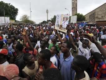 Кот-д'Ивуар закрыл границы из-за возможных беспорядков