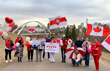 Белорусы вышли на акции в поддержку Марии Колесниковой