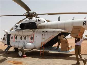 Похищенных в Дарфуре латвийских летчиков вызволили из плена