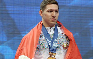 Белорусский штангист завоевал золото на юниорском чемпионате мира в Бангкоке