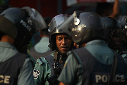 В Бангладеш восемь исламистов подорвались на гранате