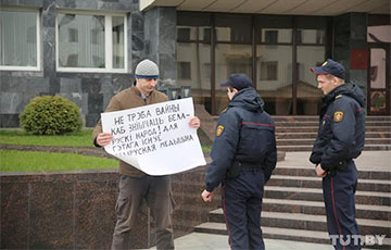 Житель Гродно вышел пикетировать облисполком