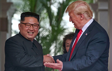 Трамп: Ким начнет разоружение, как только приземлится в КНДР