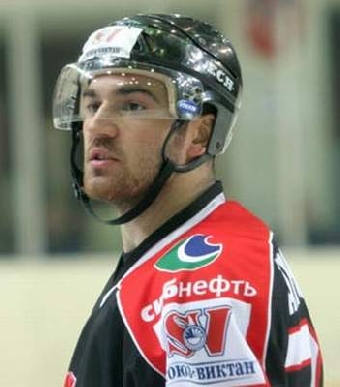 Алексей Калюжный признан лучшим хоккеистом Беларуси