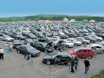 Пошлины на ввоз легковых автомобилей для физлиц Беларуси останутся прежними до 1 июля 2011 года