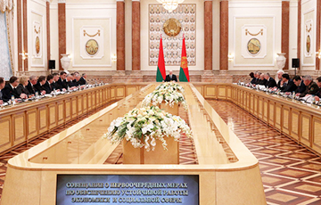 Лукашенко: Повторюсь, в Беларуси нет ни одного умершего от коронавируса