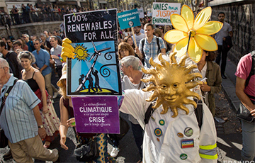 В десятках стран мира прошли акции в защиту климата