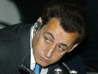 Журналистов обвинили в искажении информации о подкупе Саркози