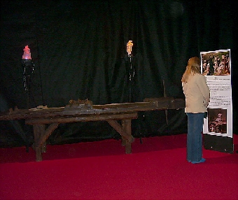 Средневековые орудия пыток из фондов Петропавловской крепости представлены на выставке в Могилеве
