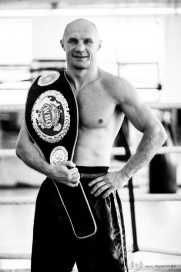 Белорусский боксер оказался на вершине мировых рейтингов в 39 лет
