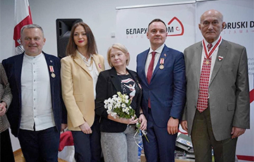 Рада БНР наградила Герасименю, Позняка и других известных беларусов