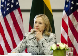 Хиллари Клинтон поблагодарила Литву за поддержку ЕГУ