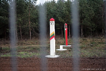 СМИ: Литовцы в Беларуси «на коротком поводке», белорусы в Литве – свободны