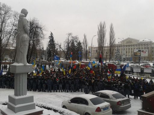 Противостояние в центре Киева продолжается (Видео, онлайн)
