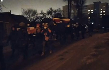 «Я выхожу!»: минская «Розочка» прошла шествием по городу