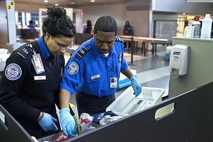 США усилят меры безопасности в аэропортах