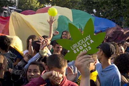 Международный наркоконтроль осудил легализацию марихуаны в Уругвае