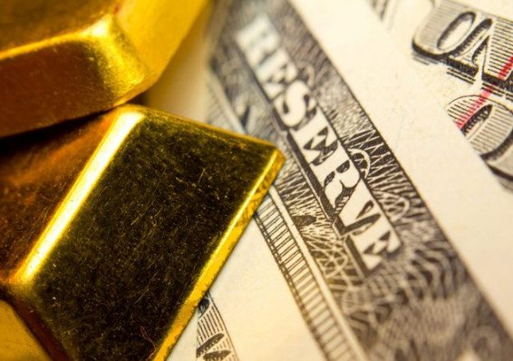 Золотовалютные резервы Беларуси сократились почти на полмиллиарда долларов за февраль