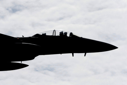 Истребители F-15 перехватили самолет возле резиденции Трампа