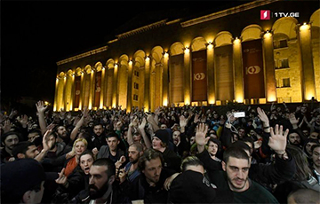В Тбилиси провели спецоперацию против наркоторговцев, в городе начались беспорядки