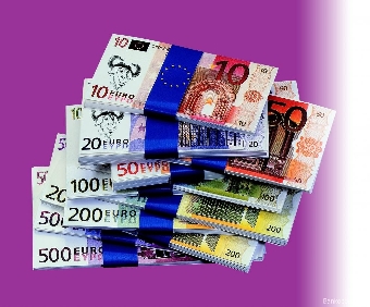 Евро вырос   на 58 рублей