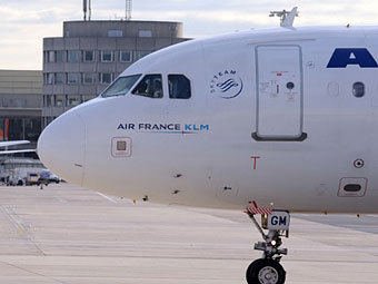 Пассажиров Air France попросили заплатить за авиационное топливо