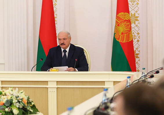 Лукашенко считает, что в Беларуси стабилизировалась ситуация с наркоманией