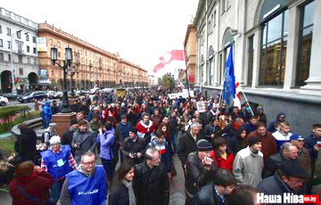 Организаторы предвыборных акций протеста получили повестки в суды