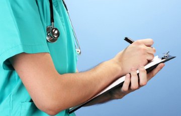 Медцентры потеряют 20% врачей из-за новых правил лицензирования
