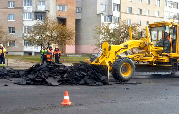 Мокрый асфальт - новые технологии ремонта дорог в Бресте