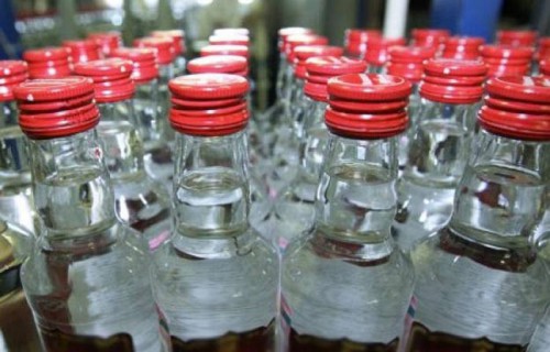 Белорусские производители алкоголя из «поильцев» стали должниками казны