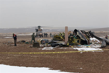 На окраине Анкары упал военный вертолет
