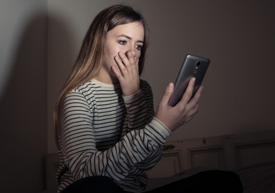 Около трети подростков становятся жертвами травли в интернете