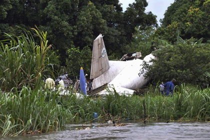 На месте падения Ан-12 в Южном Судане найдены тела 36 погибших