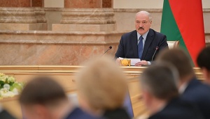 Лукашенко заявил о провале экспорта в Беларуси