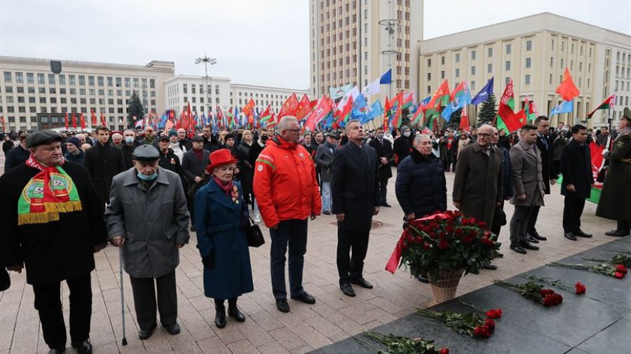 В Беларуси отметили День Октябрьской революции