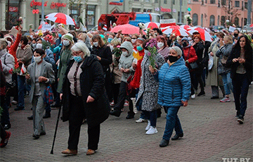 На Марш пенсионеров в Минске пришло несколько тысяч человек