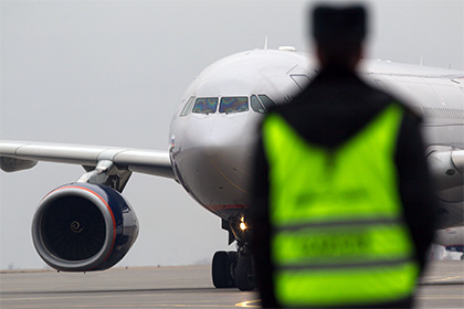В летевший из Москвы в Сеул российский A330 ударила молния