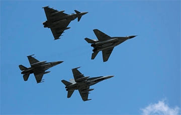 Истребители НАТО в течение дня 10 раз поднимались на перехват самолетов РФ